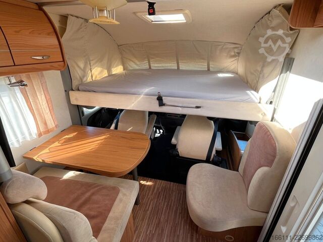 Entegre karavan BÜRSTNER Aviano I640 G - Hub/Einzelbetten - 2 x Klima