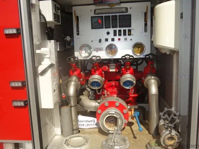 Tűzoltóautó MAN LE 220C GODIVA POMP 2000 LITER TANK,MANUAL GEARBOX
