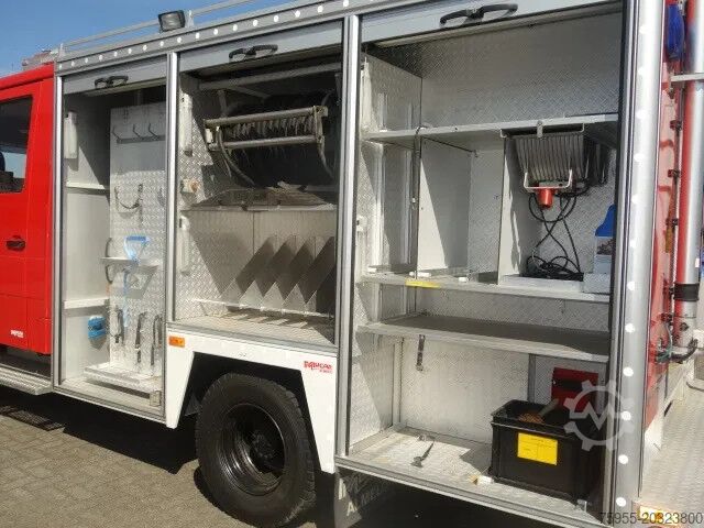 Tűzoltóautó MAN LE 220C GODIVA POMP 2000 LITER TANK,MANUAL GEARBOX