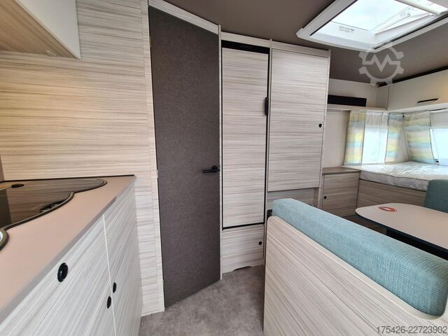 Caravana DETHLEFFS c-joy Active 420 QSH *Active-Paket*Bad-Fenster*