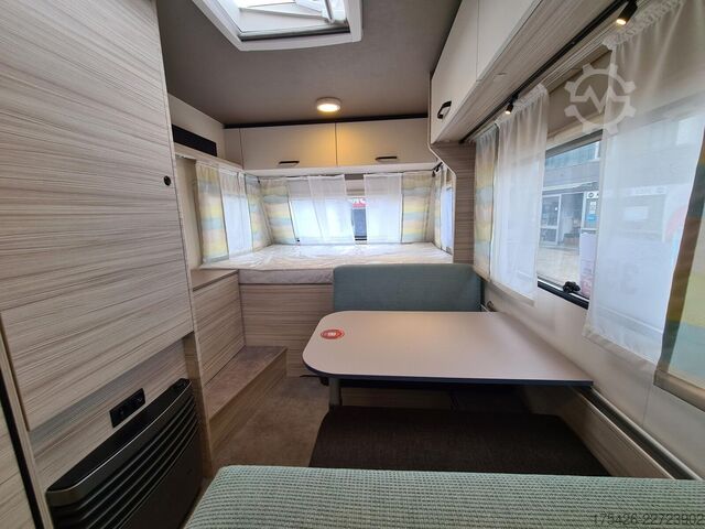 Caravana DETHLEFFS c-joy Active 420 QSH *Active-Paket*Bad-Fenster*