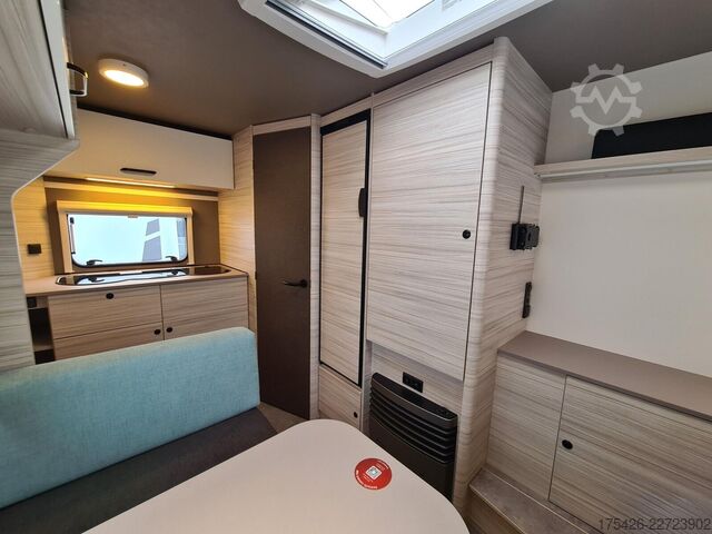 Caravana DETHLEFFS c-joy Active 420 QSH *Active-Paket*Bad-Fenster*
