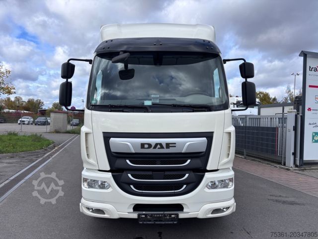 Camion caisson DAF LF 320 Sleeper Cab Koffer mit LBW Automatik AHK