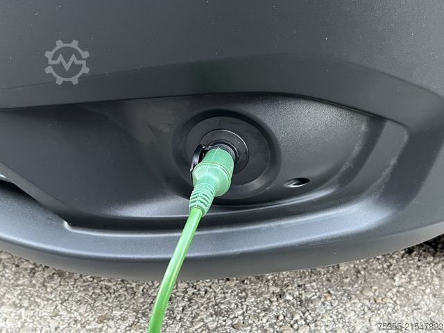 Refrigerator body van MERCEDES-BENZ Vito 114 CDI extralang Carrier Tempomat Klima