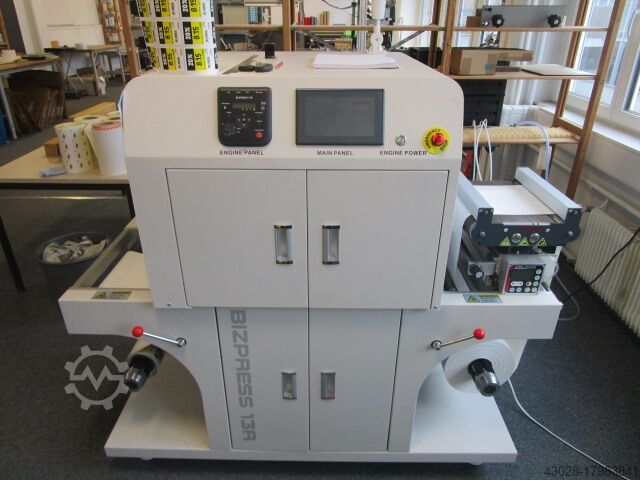 DIGITALE ETIKETTENDRUKMACHINE VOREY VP320C BIZPRESS 13R