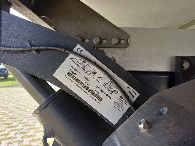 Box truck IVECO DAILY 35C16 - 4100