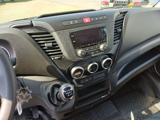 Box truck IVECO DAILY 35C16 - 4100