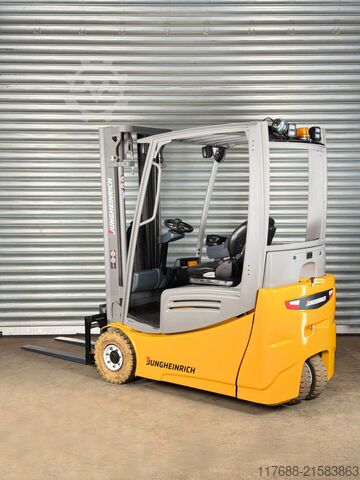 Elektrische 3-wieler Jungheinrich EFG 220 - Service Neu  nur 2580 Std - Batterie 90%