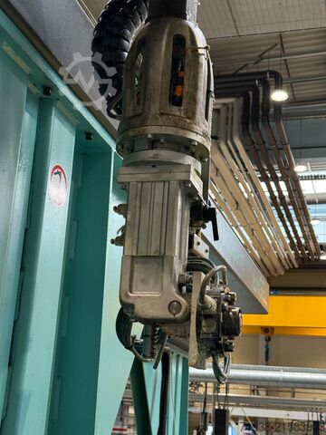 Vstřikovací stroj Engel DUO 5550/650 pico