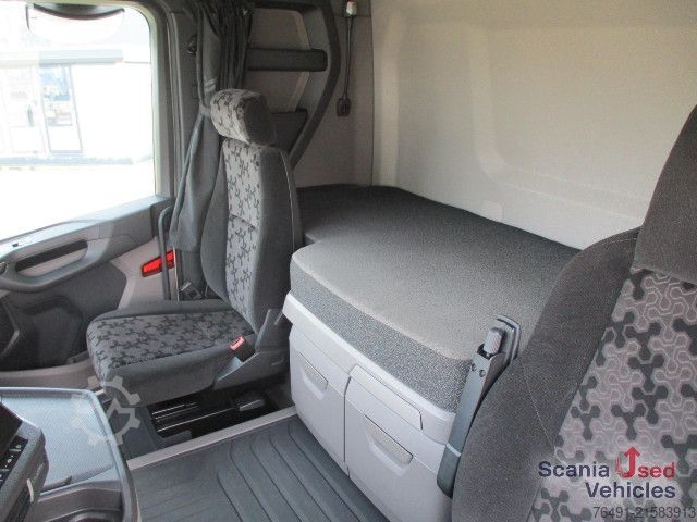 Standard tractor unit Scania R 460 A4x2NA