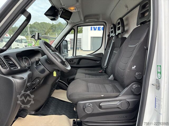 Furgone chiuso IVECO Daily 70C18HA8/P / Koffer / LBW Klima Luftfeder