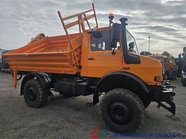 Gru montata su autocarro Unimog U2150 4x4 Kran abnehmbar Palfinger Hakenhöhe 10m
