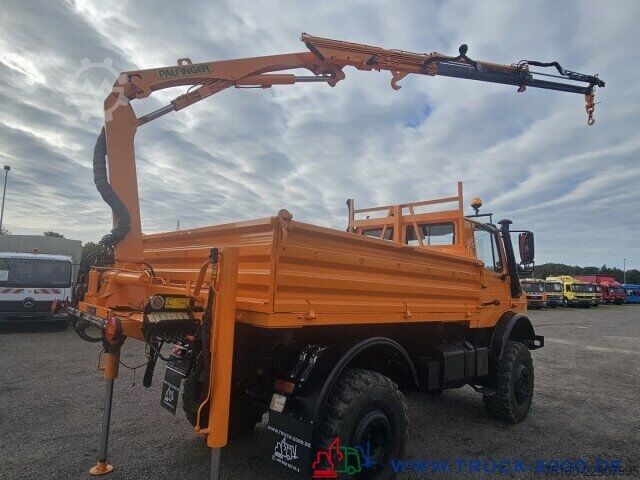 Gru montata su autocarro Unimog U2150 4x4 Kran abnehmbar Palfinger Hakenhöhe 10m