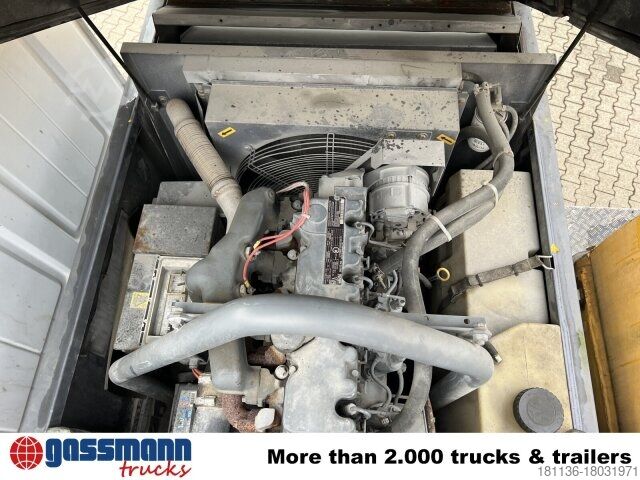 Spezial-LKW Iveco Trakker AD260T36 6x4, AMV Hubsteiger + Kompressor,