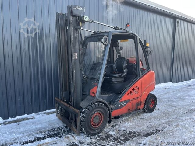 LPG Forklifts Linde H35T-02