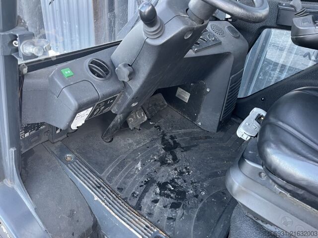 LPG Forklifts Linde H35T-02