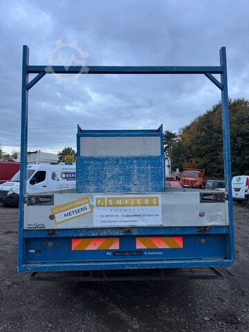 Plataforma plana Mercedes-Benz atego