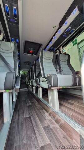Microbuz MERCEDES-BENZ 519 Sunset S 4 Ferqui Lagerfahrzeug Stock