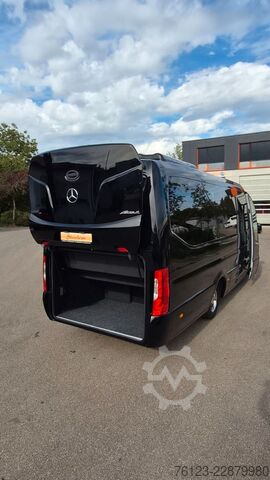 Microbuz MERCEDES-BENZ 519 Sunset S 4 Ferqui Lagerfahrzeug Stock