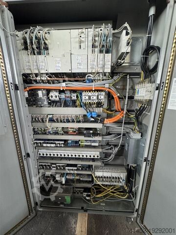 Centro de torneamento e fresagem CNC TRAUB TNX 65