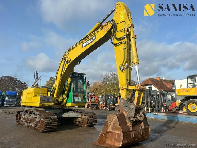 Kettenbagger DOOSAN DX225 LC-3/ 1 Löffel/SW/Hydraulikleitung