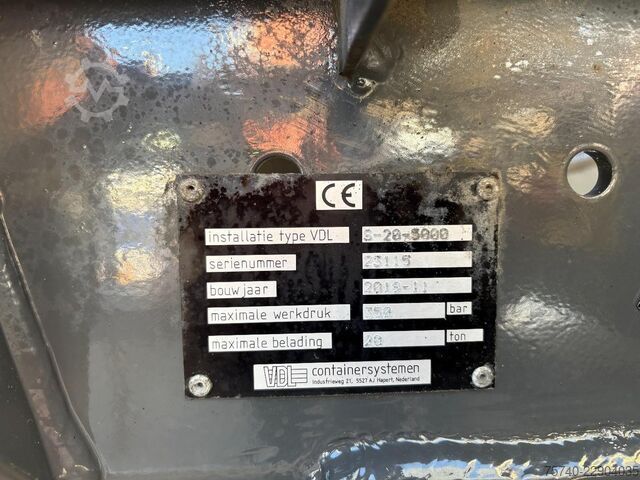 Ciężarówka z dźwigiem Renault C440 + HMF 2320 K3-- 3X EXT. + REMOTE + HAAKARM...