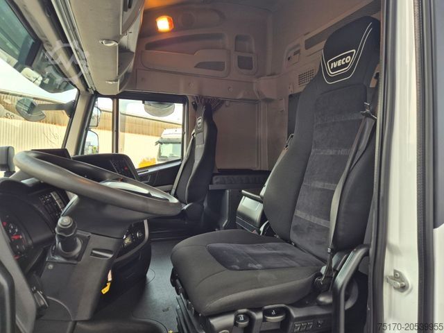 Standardowy ciągnik siodłowy IVECO Stralis 460NP LNG 4x2 3 Stück