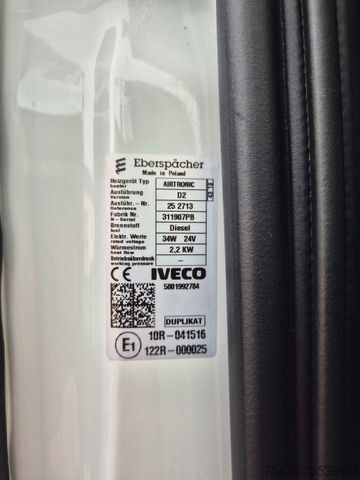 Standardowy ciągnik siodłowy IVECO Stralis 460NP LNG 4x2 3 Stück