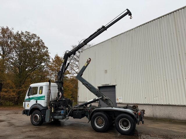 Kroghejselastbil MERCEDES-BENZ SK 2544 / V8 / RETARDER / Kran Hiab 081 AW