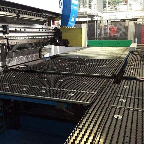 Stanz- & Biegeautomat FINN POWER BCE 4-200