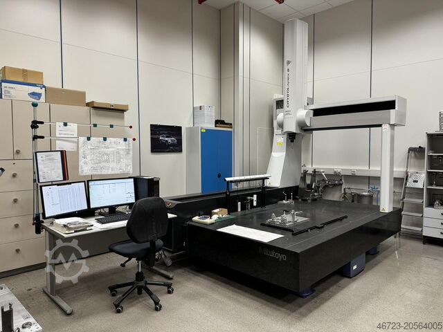 Souřadnicový měřicí stroj Mitutoyo Crysta-Apex S122010