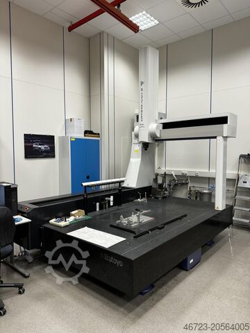 Souřadnicový měřicí stroj Mitutoyo Crysta-Apex S122010
