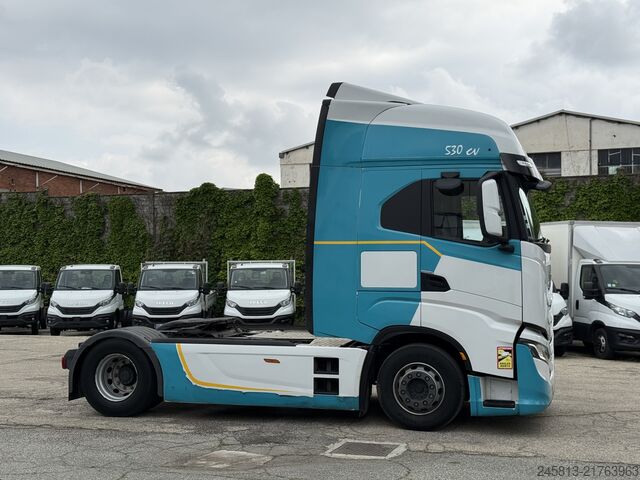 Standardni tegljač Iveco SWAY 530