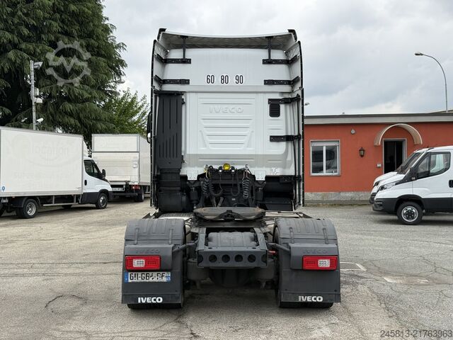 Standardni tegljač Iveco SWAY 530