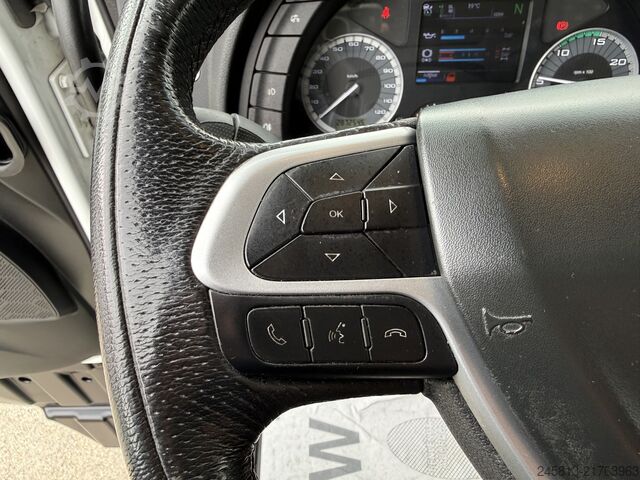 Standardni tegljač Iveco SWAY 530