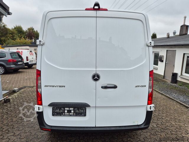 Κλειστό βαν MERCEDES-BENZ Sprinter 211 Kasten*L1/H1*Klima*3 Sitzer*