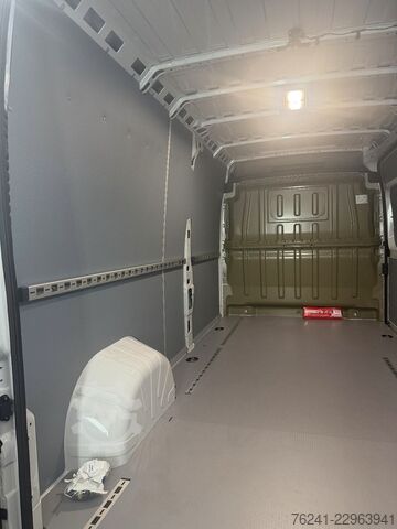 Komercijalno vozilo sa visokim krovom Citroën Jumper Kastenwagen L3H2 3.3T  Diesel 140 Manuell