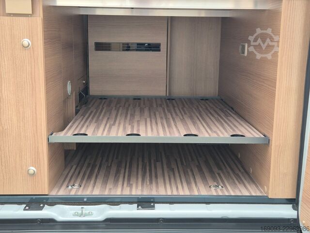 Τροχόσπιτο αυτοκινούμενο MALIBU 640 LE Coupe *Assistenz-P*Navi*AHK*Solar*Markise