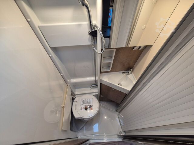 Τροχόσπιτο αυτοκινούμενο MALIBU 640 LE Coupe *Assistenz-P*Navi*AHK*Solar*Markise