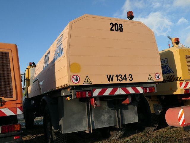 Spazzatrice stradale MERCEDES-BENZ 2035 AK Actros 4x4, Kehrmaschine Schmidt, Allrad