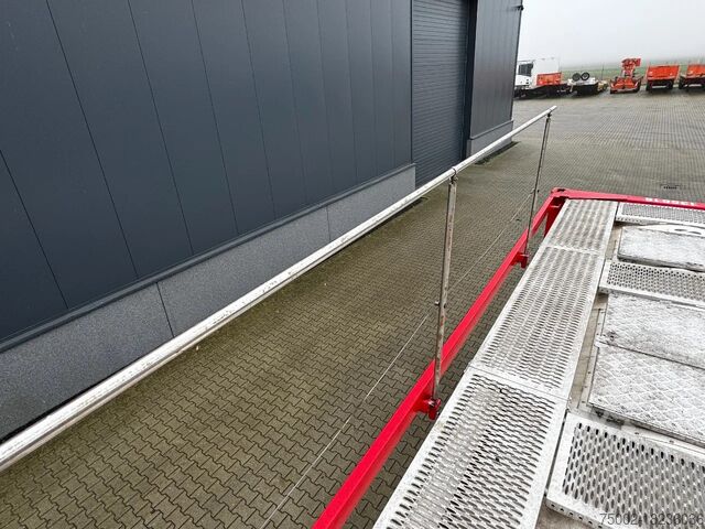 Containerul rezervor Singamas 20FT ISO, 26.000L/1-COMP/3 BAFFELS/3 manholes, ...