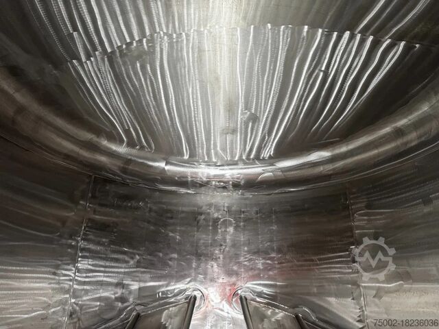 Containerul rezervor Singamas 20FT ISO, 26.000L/1-COMP/3 BAFFELS/3 manholes, ...