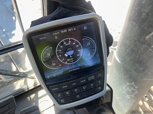 Escavadora de rastos Hyundai HX520AL