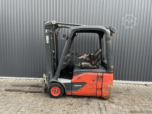 Carrello elevatore elettrico a 3 ruote Linde E16-02