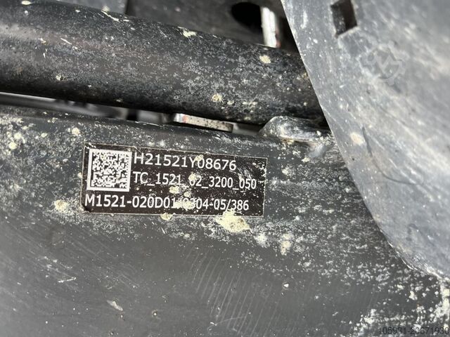 Carrello elevatore elettrico a 3 ruote Linde E16-02