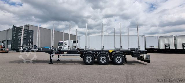 Semirremolque de troncos KÄSSBOHRER Holztransporter / Timber Carrier SHF-H13
