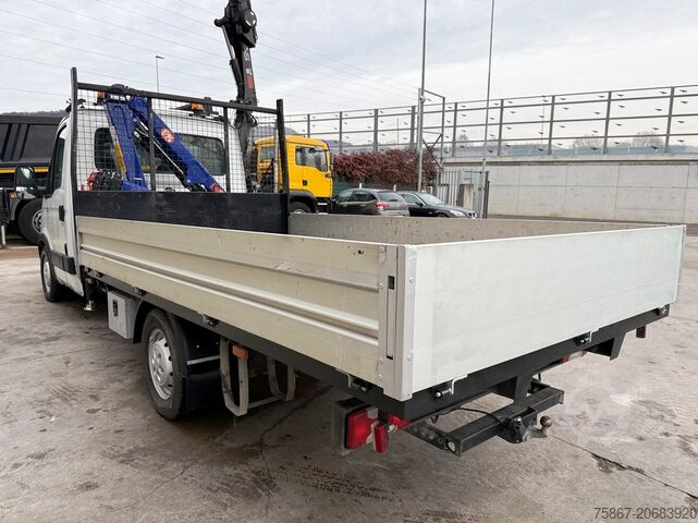 камион са фиксном сандучастом Iveco DAILY 35S15