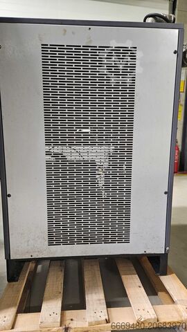 Compresor cu șurub Kaeser cu uscător KAESER CSD 102