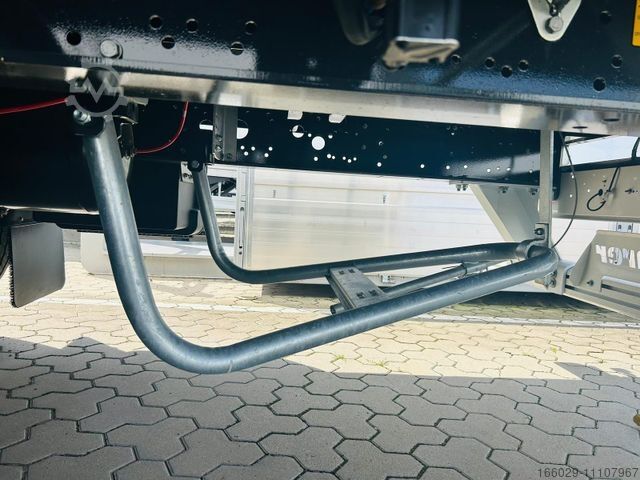 Brandalı açık yarı römork KÄSSBOHRER Kässbohrer SCS Schiebeplanen Auflieger Sofort Ve