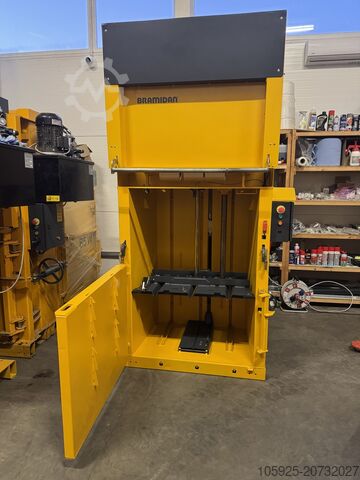 Prensa de residuos Bramidan B5 W VD Bramidan Baler B5 Wide VD